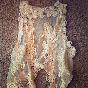 🌻Lace Vest🌻
